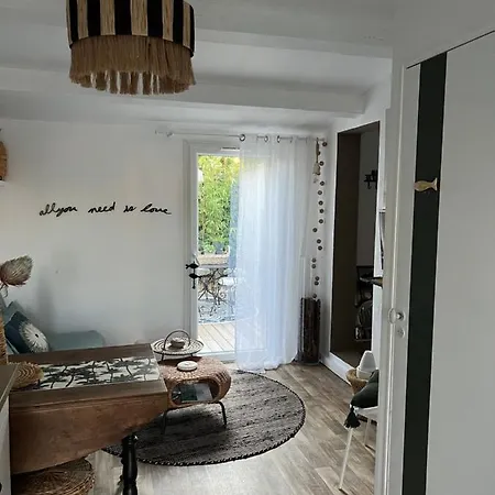 T2 La Palmeraie St Cyr Sur Casa de Férias *